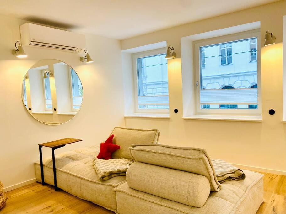 Apartamento 5 Minutes To At St.Stephan'S Viena Exterior foto